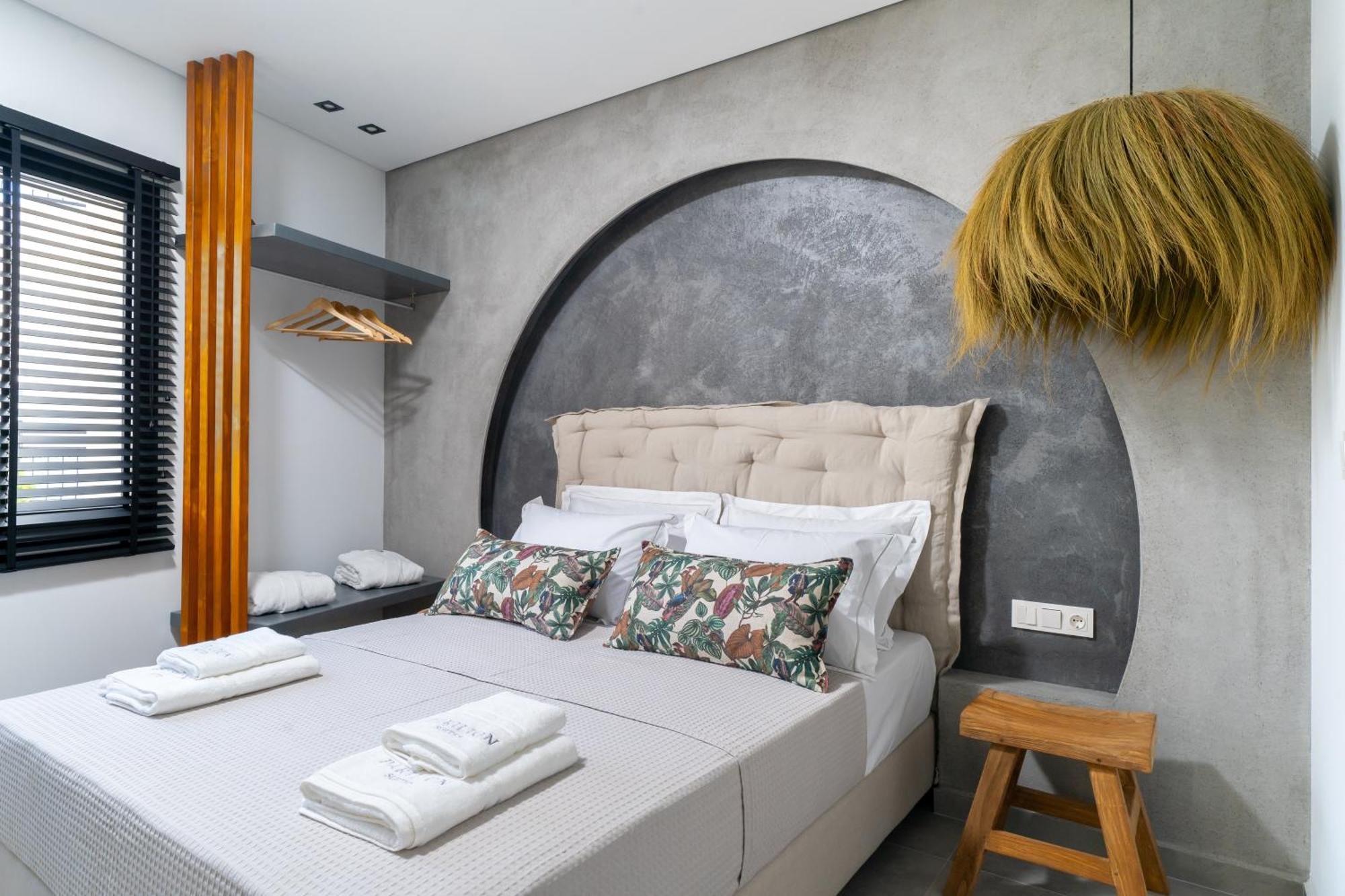 Parilion Suites Potos Bagian luar foto