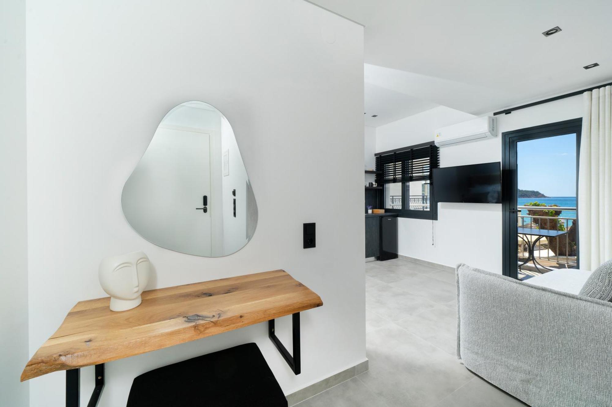Parilion Suites Potos Bagian luar foto